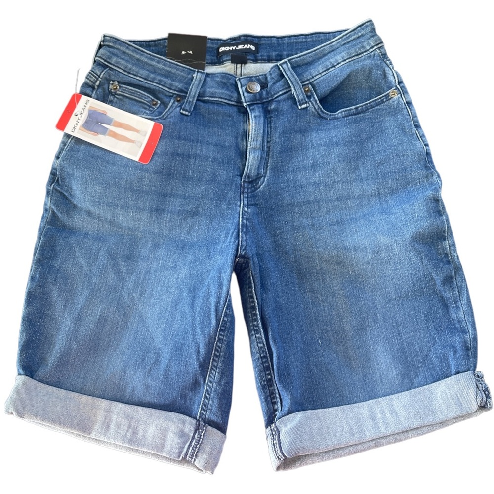NWT DKNY Above Knee Jeans Shorts Women’s Sz 8